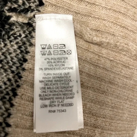 Tahari Soft Cozy Aztec South West Open Front Cardigan Sweater - Picture 14 of 16